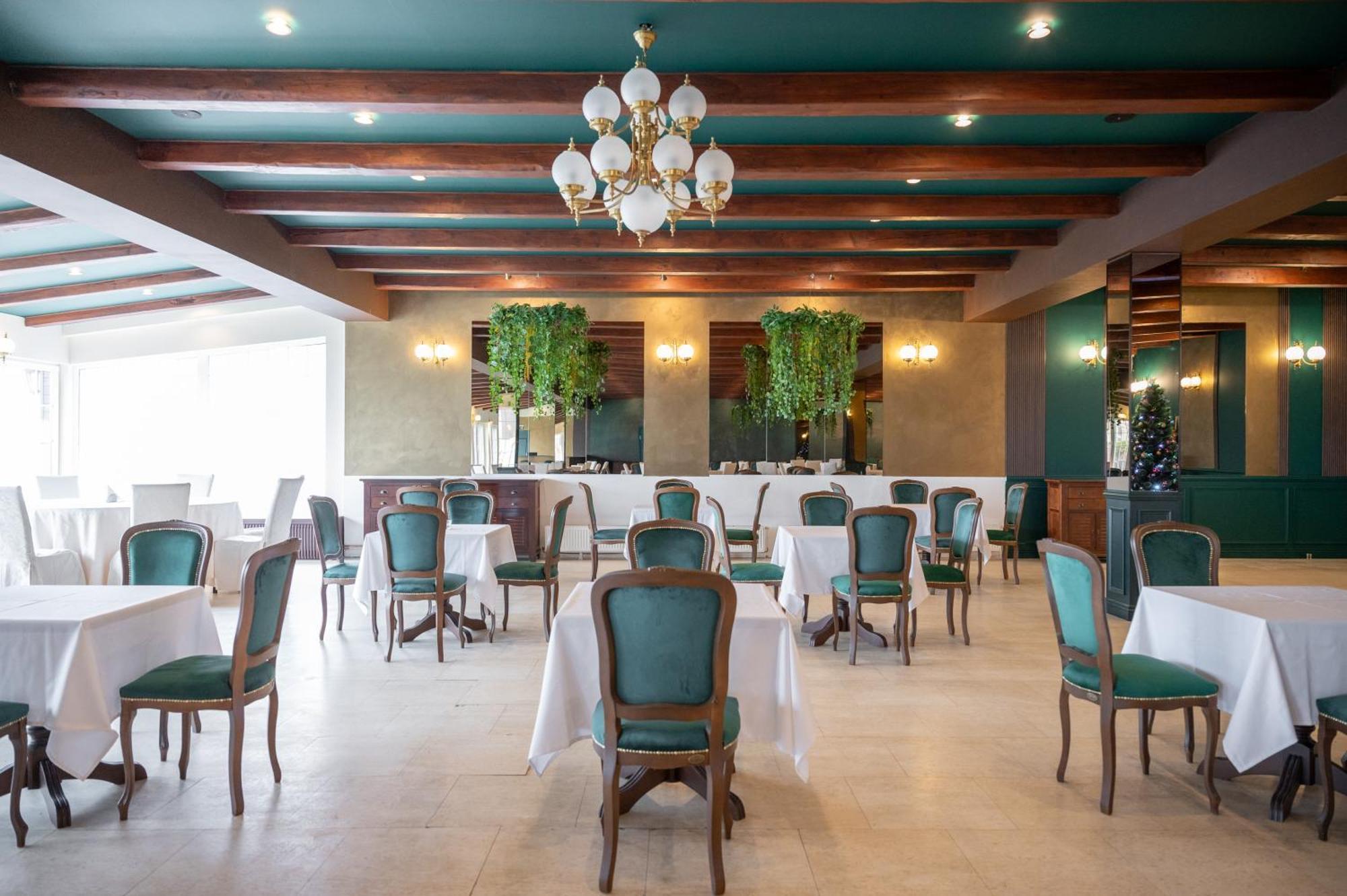 Monterai Resort 포이아나브라소프 외부 사진