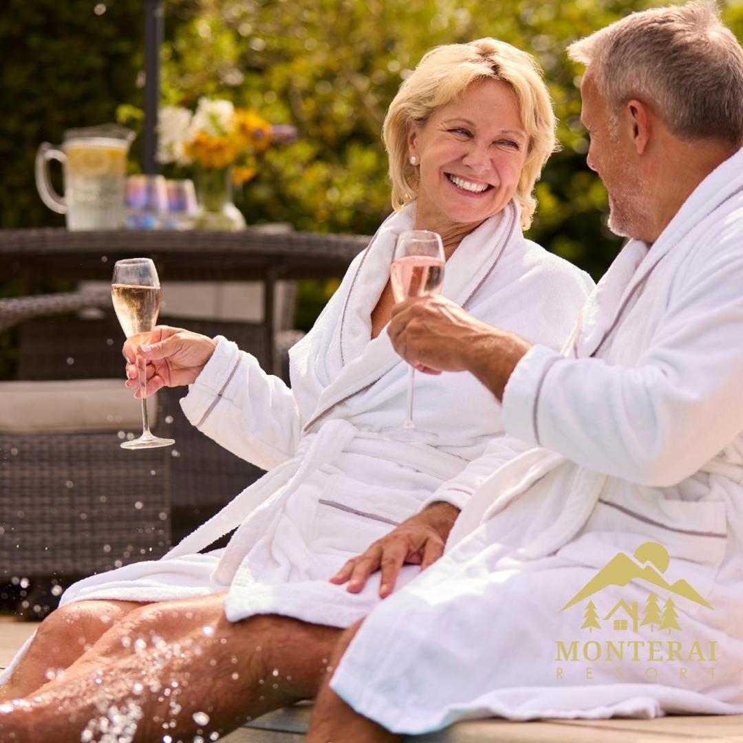 Monterai Resort 포이아나브라소프 외부 사진